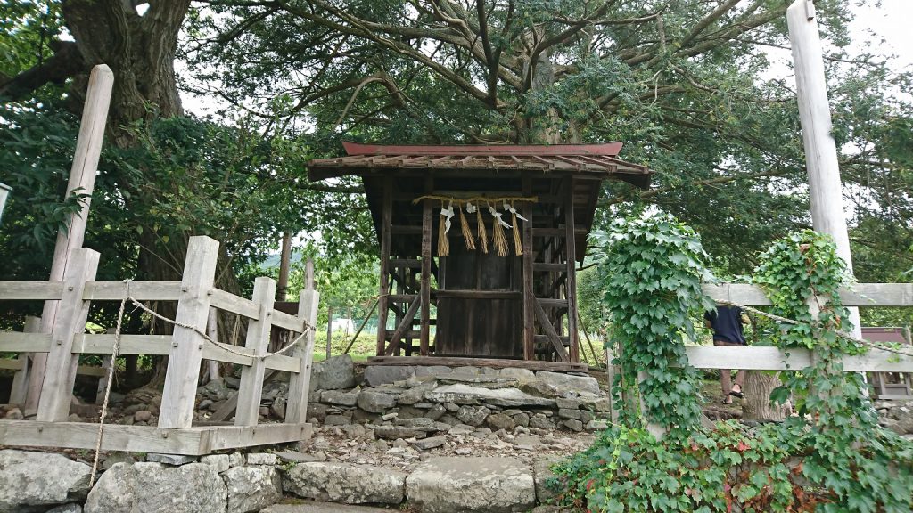 みさく神の社